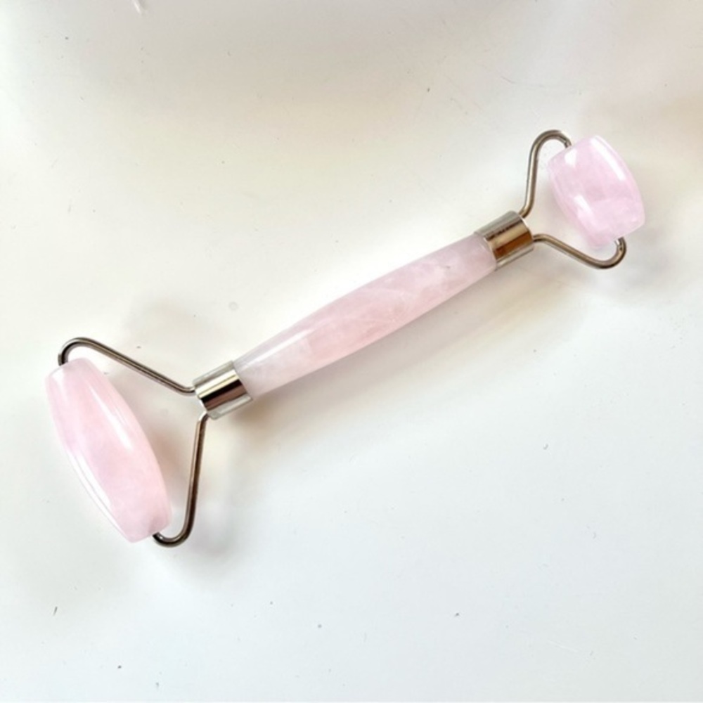 Genuine Brazilian Rose Quartz Facial Roller